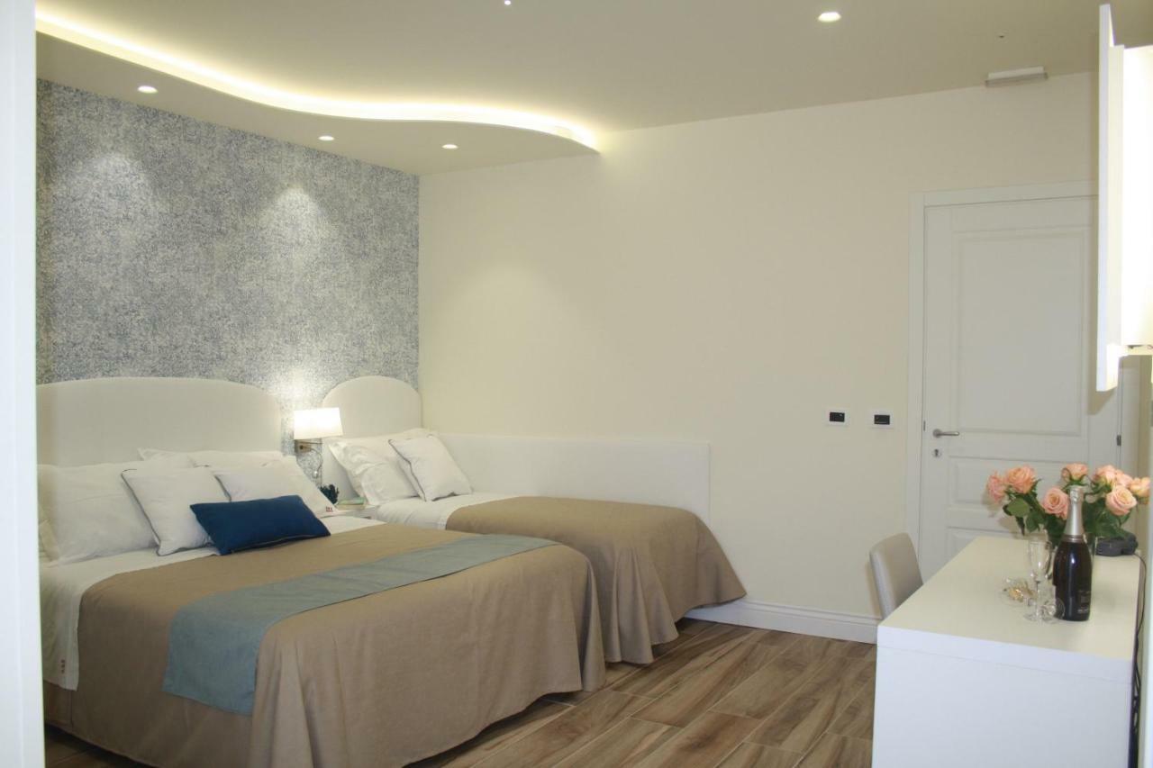 Ines Bed And Breakfast Giardini Naxos Exteriör bild