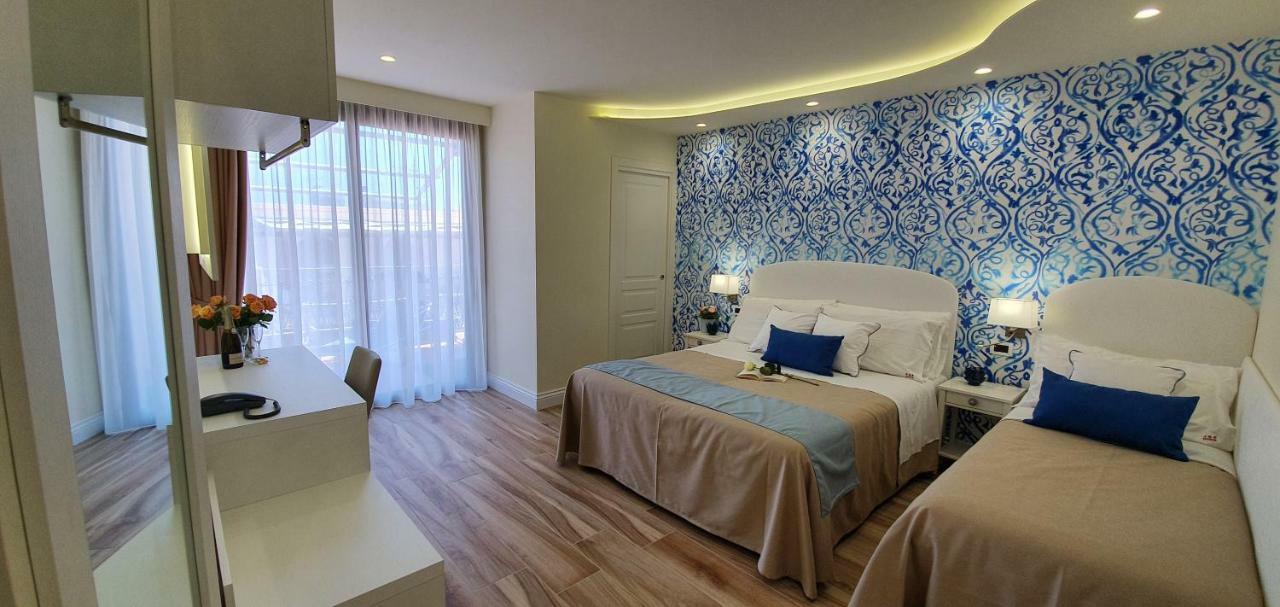 Ines Bed And Breakfast Giardini Naxos Exteriör bild